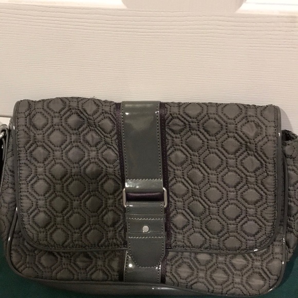 VERA BRADLEY GREY QUILTED PURSE NEWEST MATERIAL! - Picture 3 of 8